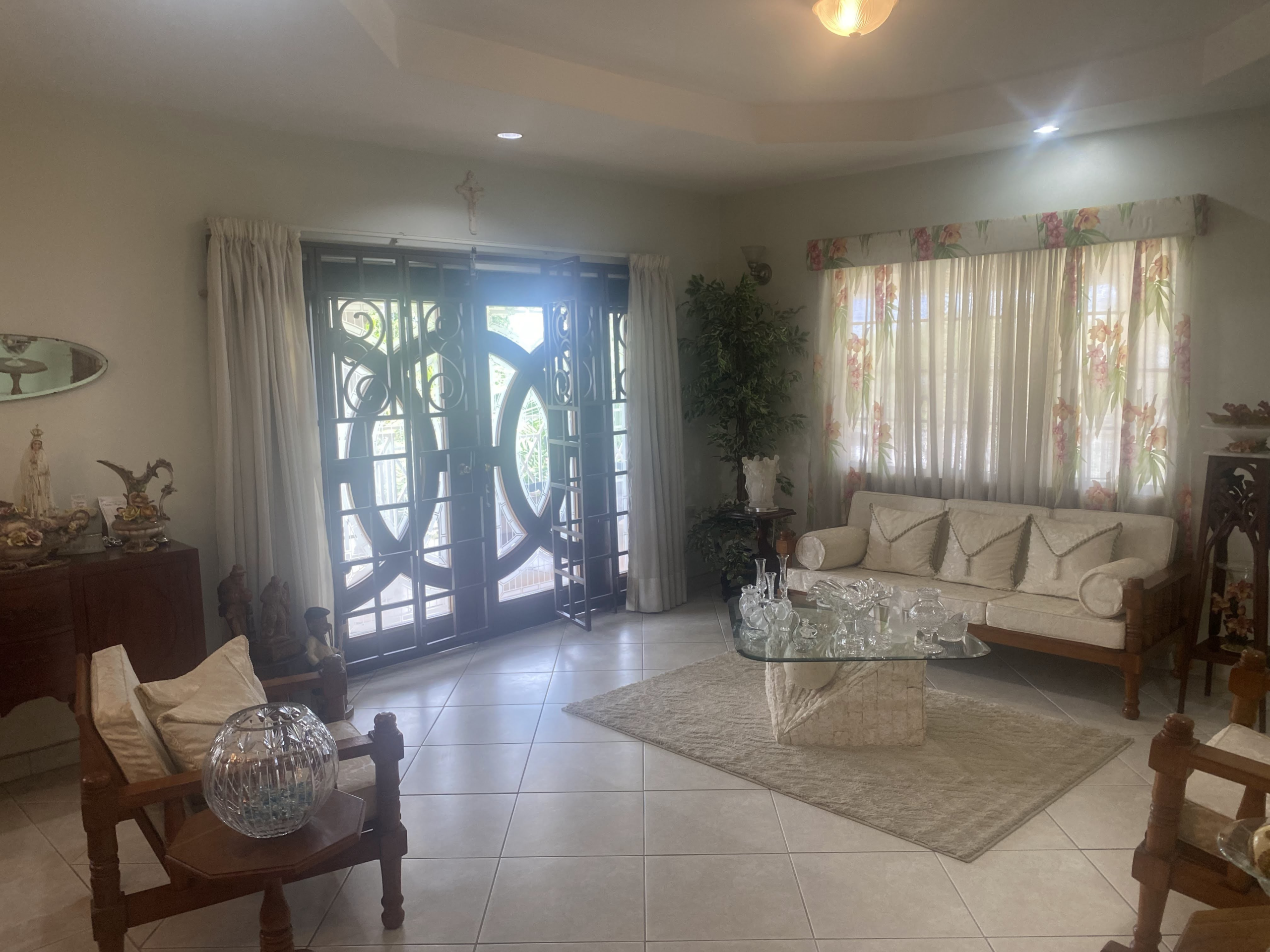 5 Trinidad Gulf View Seaview Drive 79