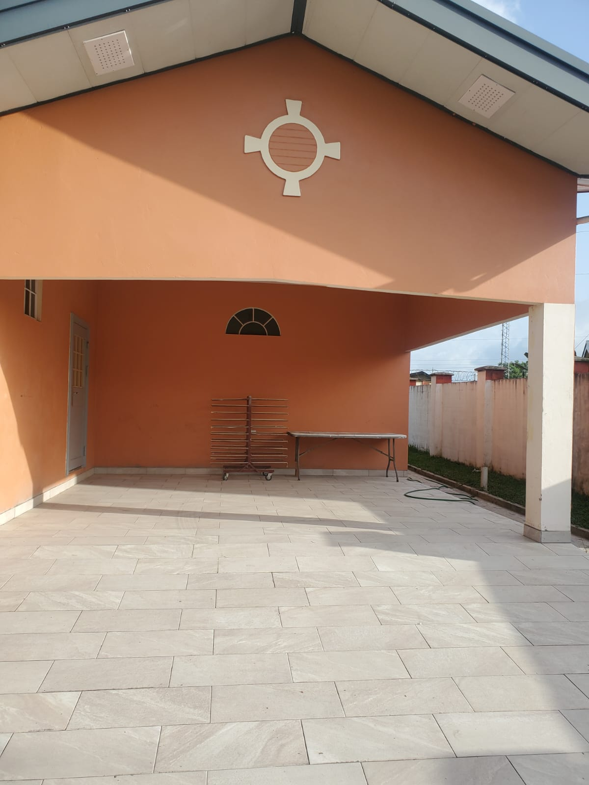 2 Trinidad BVG Garage