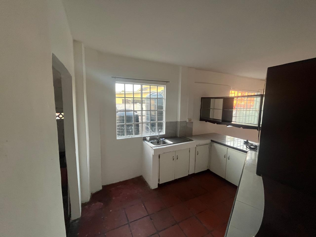 5 Barataria, 8th Avenue, No. 18 Home 1 Kitchen