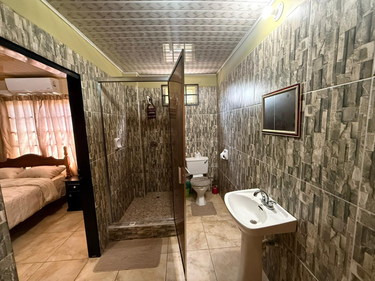 7 Mayaro, Grand Lagoon, Eccles Road, No. 7 Bathroom